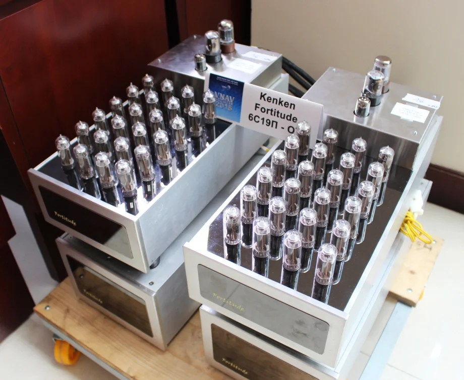 Bộ sưu tập bóng đèn điện tử quý hiếm 2